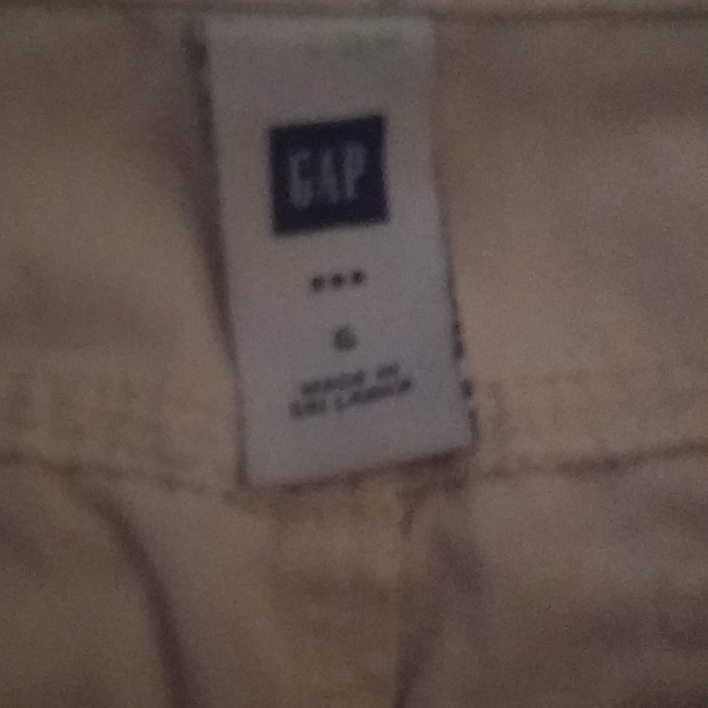 Gap Skirt. Size 6. - Picture 2 of 2